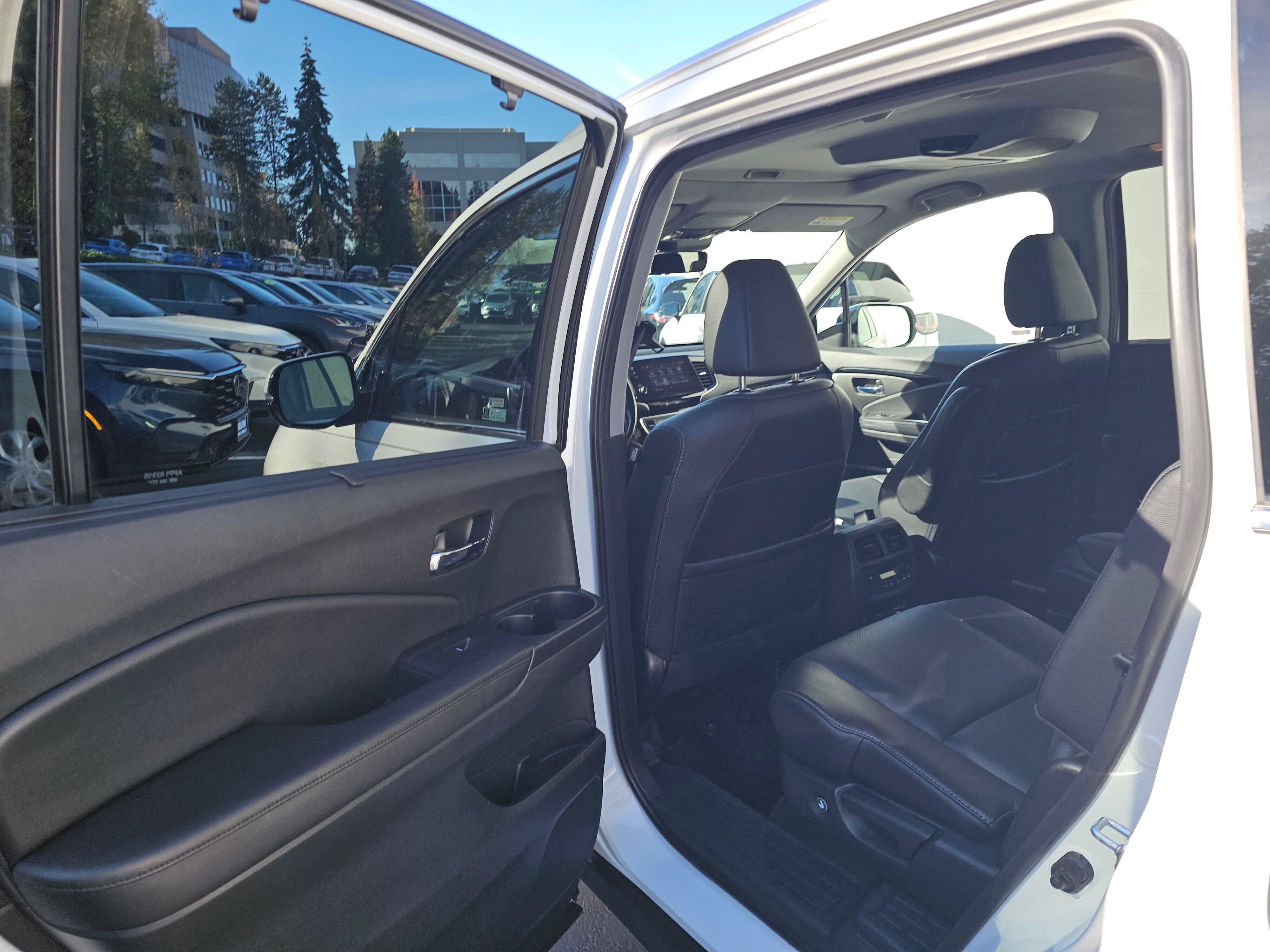 Used 2022 Honda Pilot Elite image 18