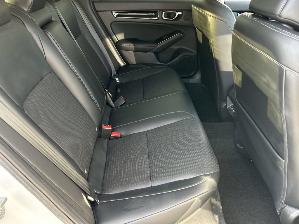 Used 2022 Honda Civic Touring image 28