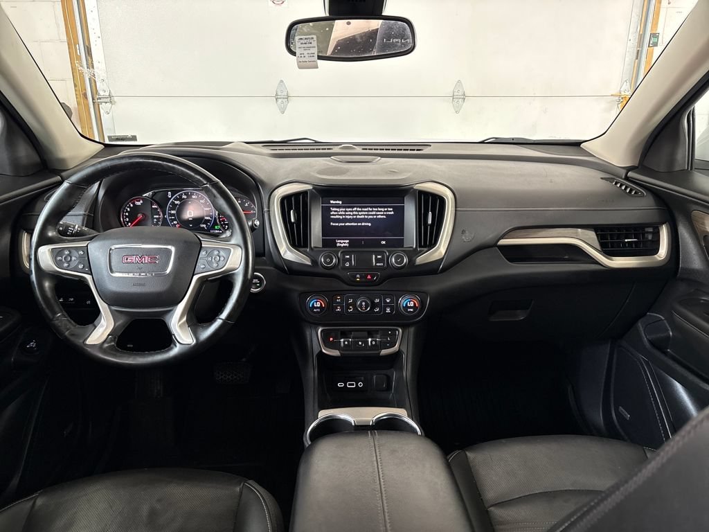 Used 2023 GMC Terrain Denali w/ Denali Premium Package AWD/4WD image 26