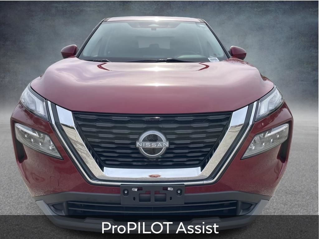 Used 2023 Nissan Rogue SV image 3