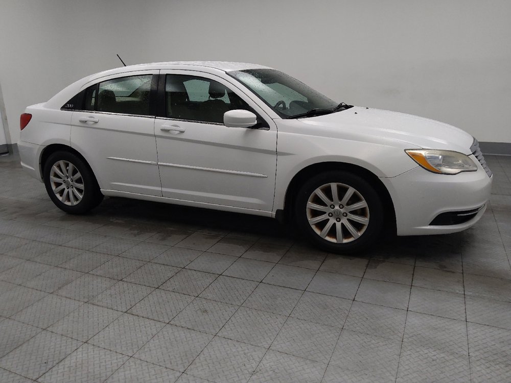 Used 2014 Chrysler 200 Touring FWD image 11