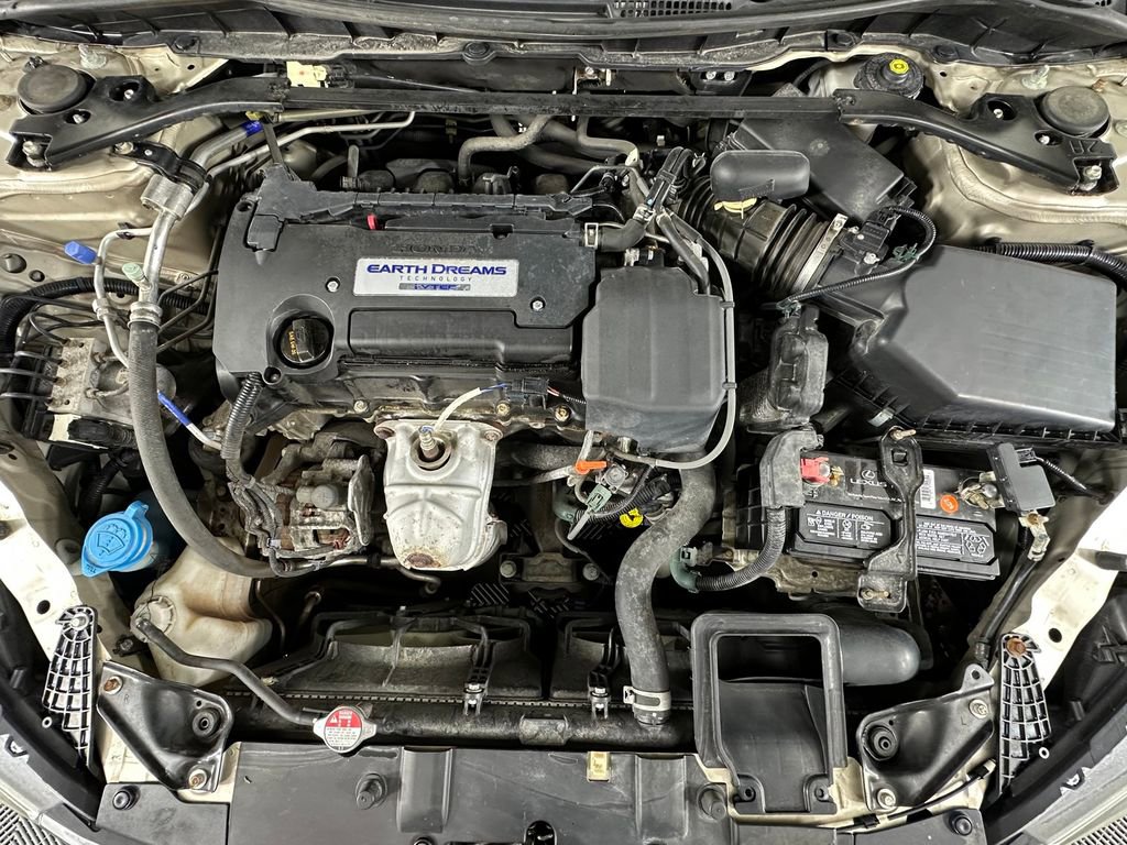 Used 2015 Honda Accord Sport image 37