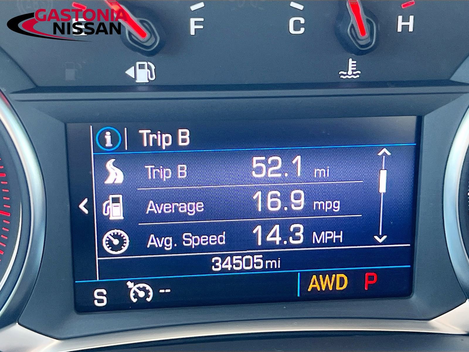 Used 2023 GMC Acadia SLE w/ Driver Convenience Package image 15