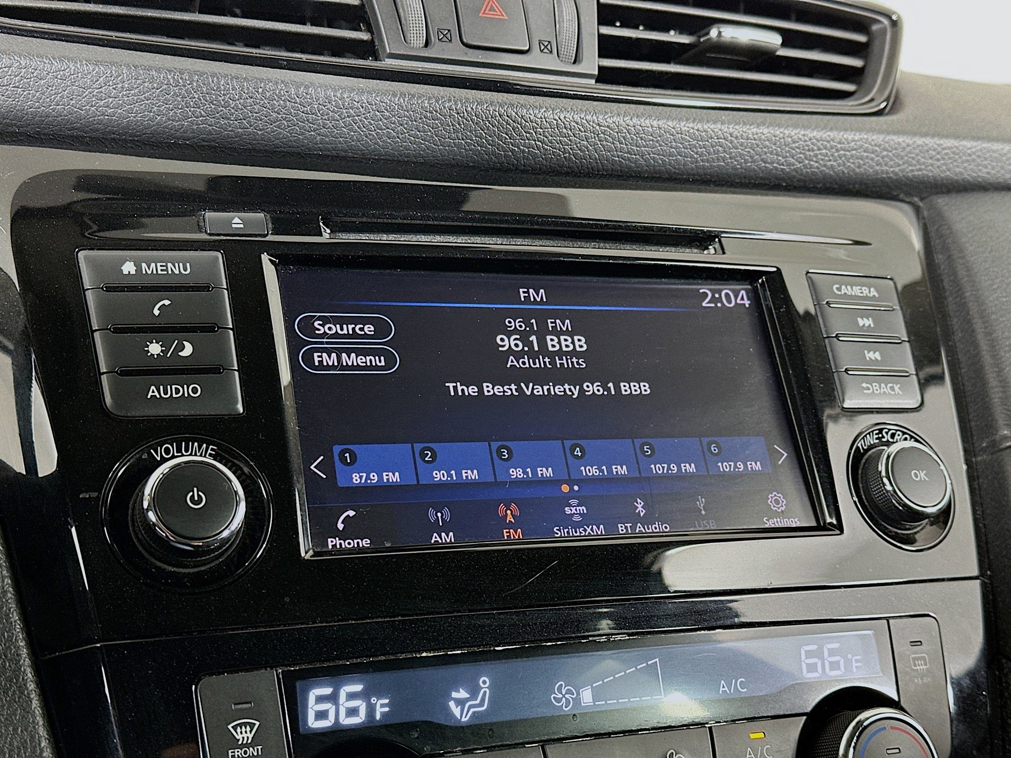 Used 2019 Nissan Rogue SV image 21