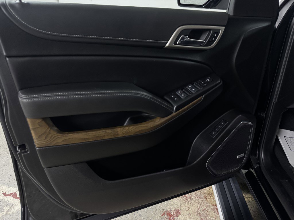 Used 2019 GMC Yukon Denali w/ Denali Ultimate Package image 19