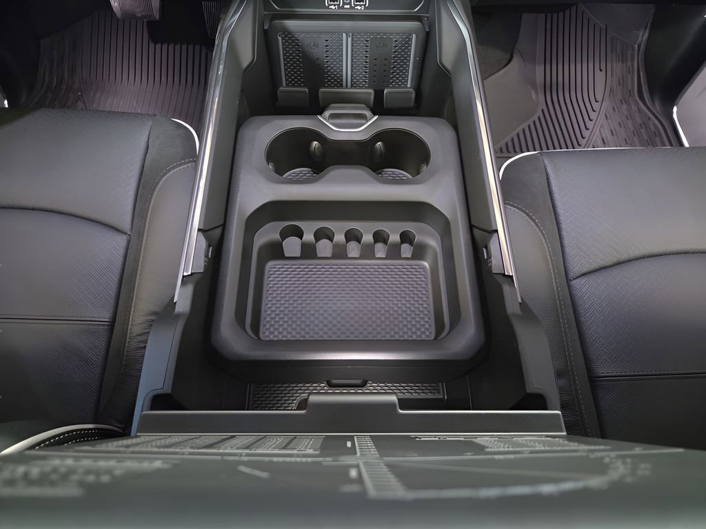 New 2026 RAM 2500 Laramie AWD/4WD image 24