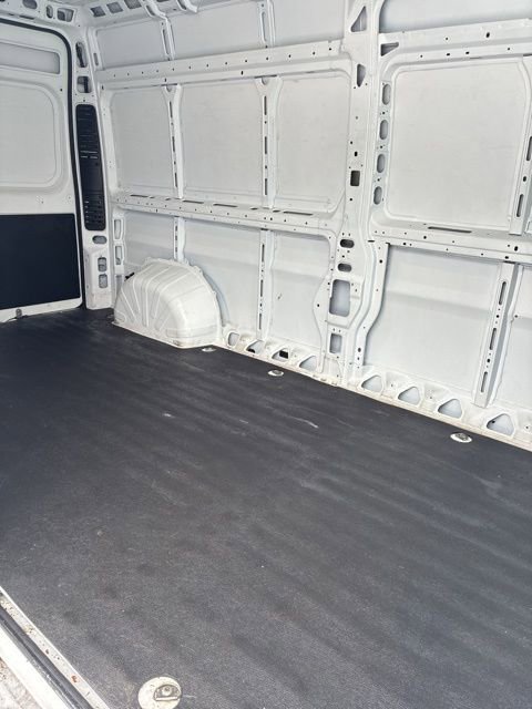 Used 2025 RAM ProMaster 2500 w/ Convenience Group image 9