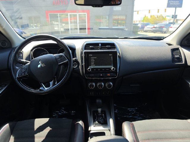 Used 2024 Mitsubishi Outlander Sport SE AWD/4WD image 27