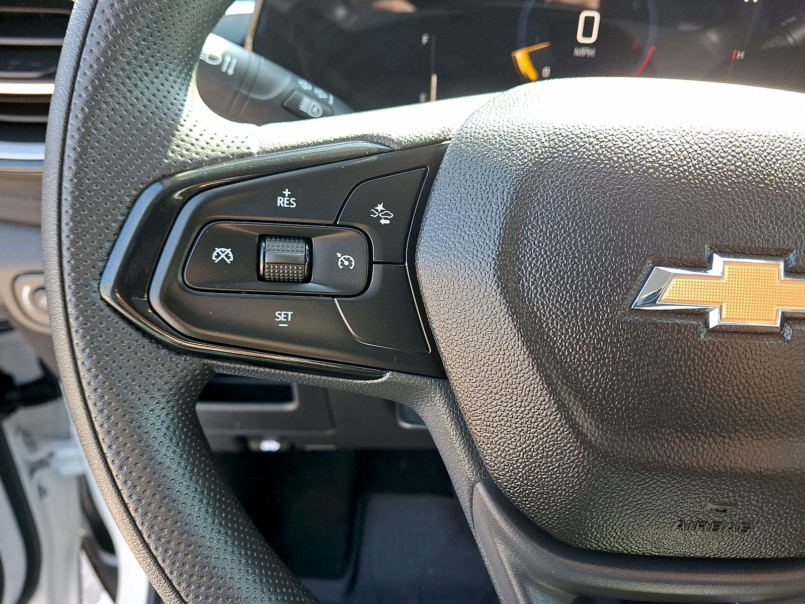 Used 2025 Chevrolet TrailBlazer LS FWD image 17