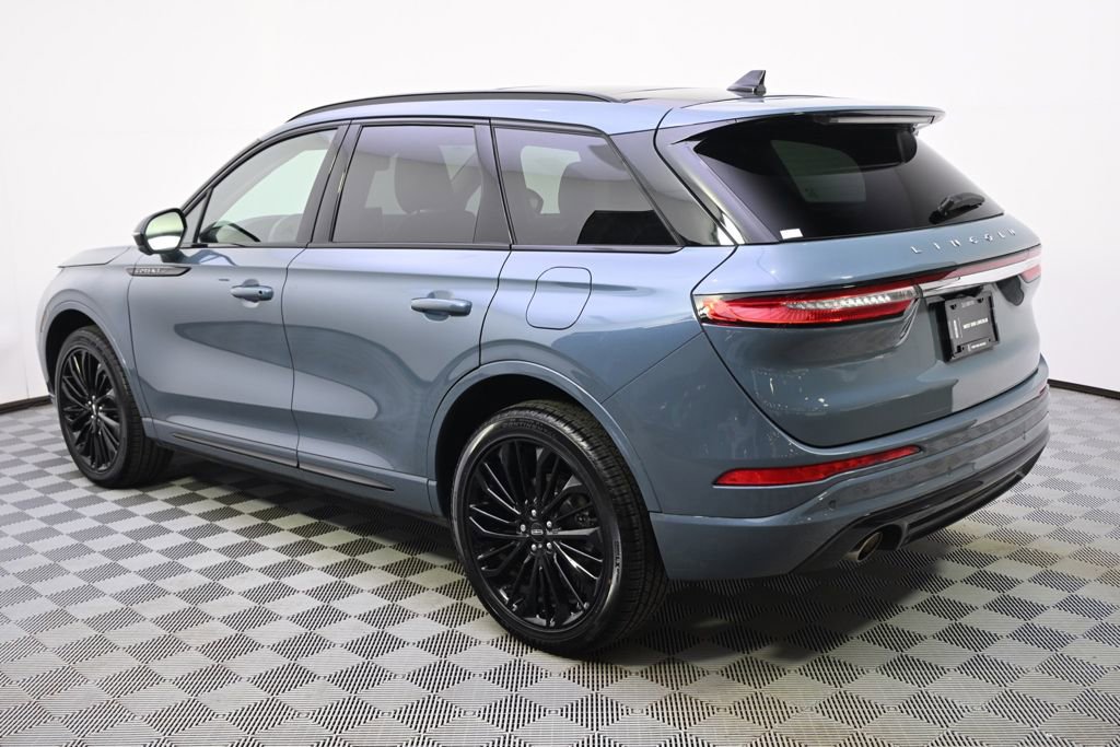 New 2026 Lincoln Corsair Reserve w/ Jet Appearance Package image 3