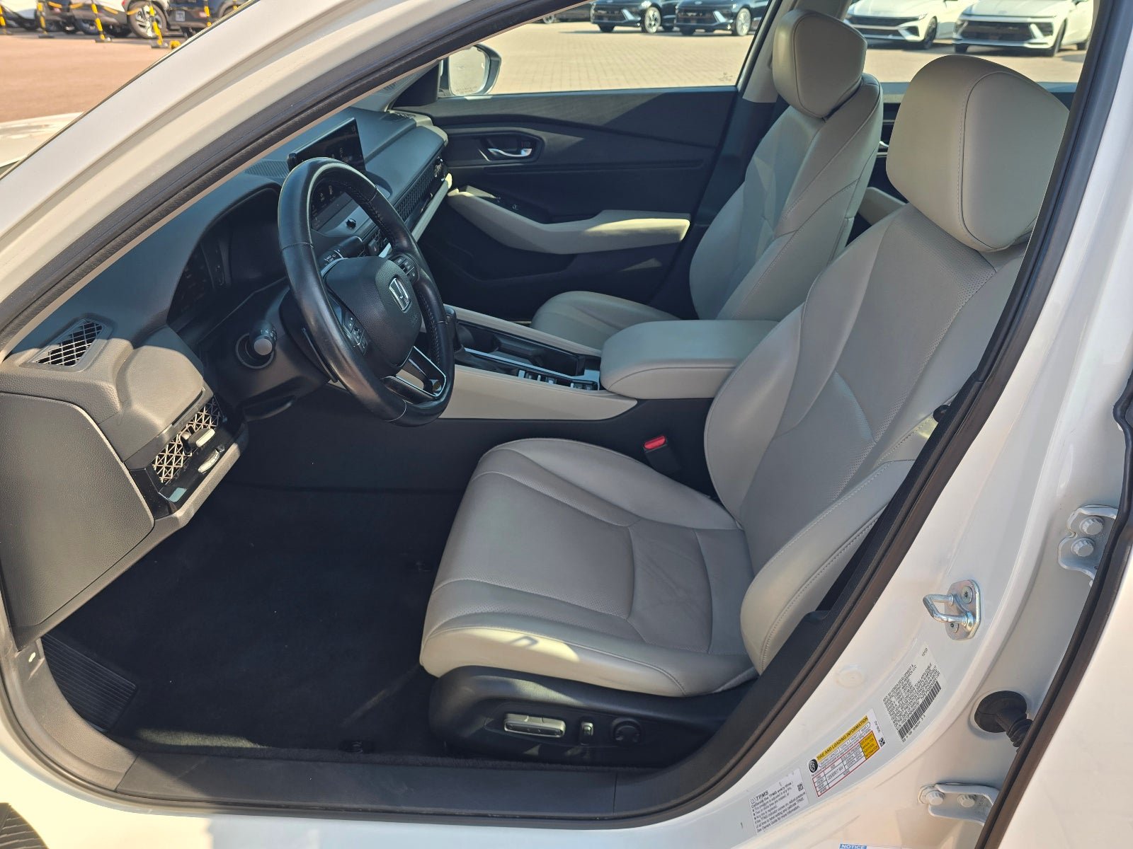 Used 2024 Honda Accord EX-L image 11