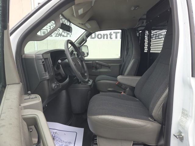 Used 2025 GMC Savana 2500 w/ Driver Convenience Package RWD image 19
