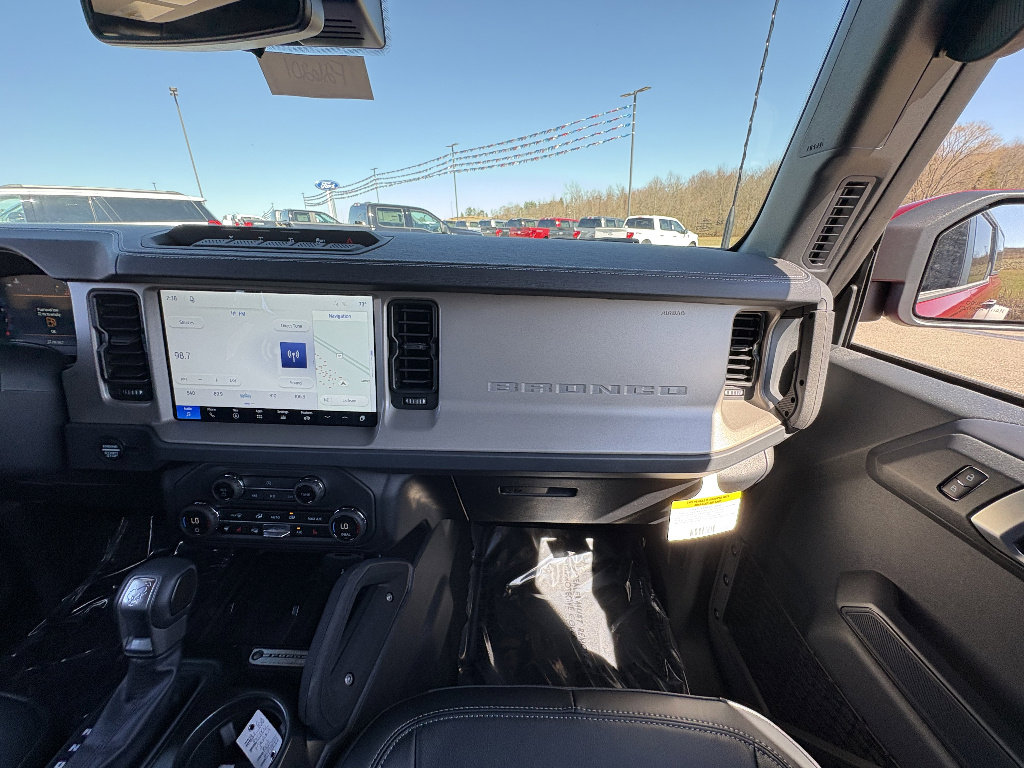 New 2026 Ford Bronco Outer Banks w/ Sasquatch Package image 23