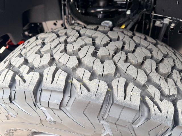 New 2026 Ford F150 Raptor w/ Equipment Group 803A Raptor R image 13