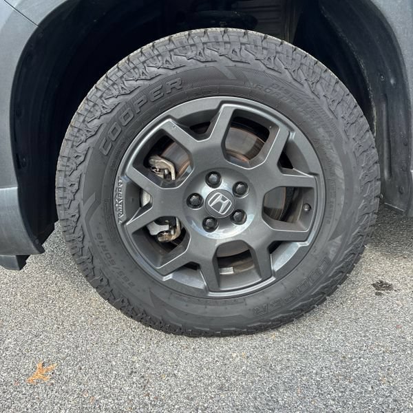Used 2023 Honda Pilot TrailSport image 26