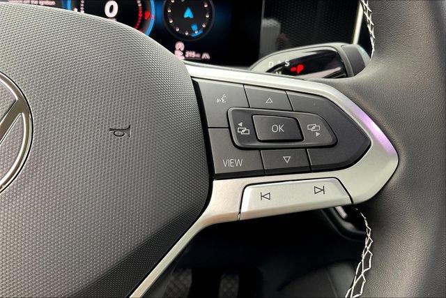 New 2025 Volkswagen Tiguan SE AWD/4WD image 20