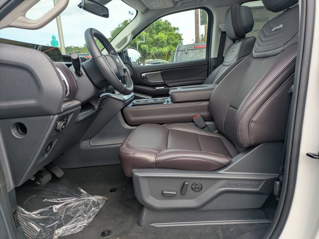 New 2026 Ford Expedition Platinum w/ Platinum Ultimate Package AWD/4WD image 24
