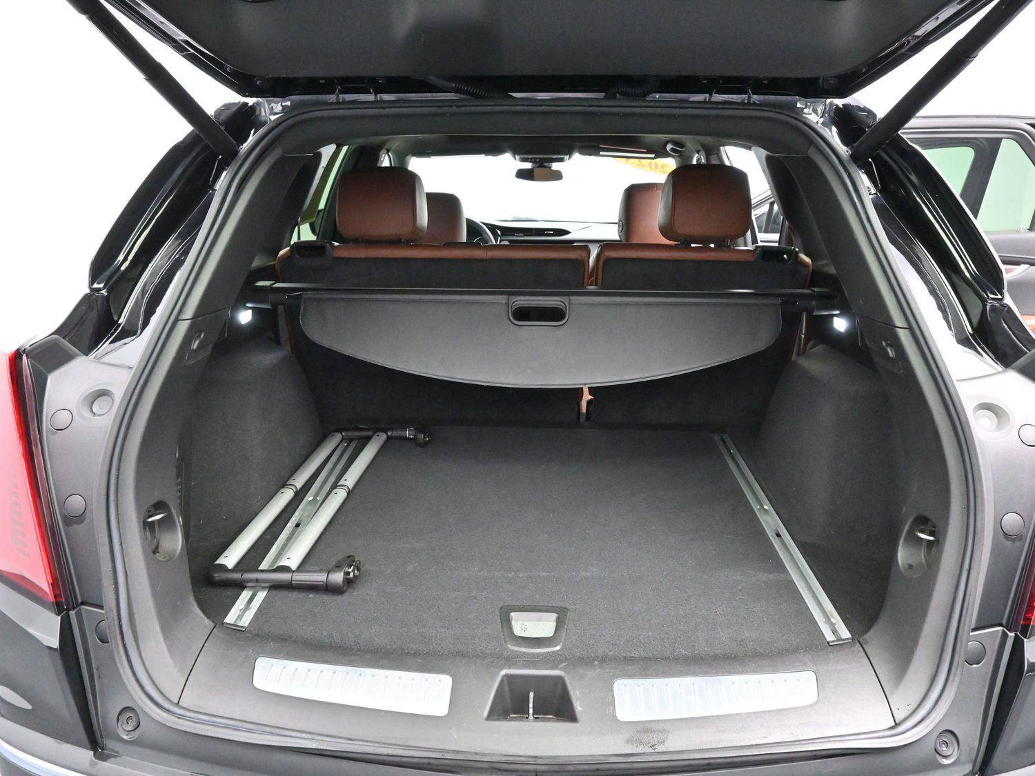 Certified 2023 Cadillac XT5 Premium Luxury image 9