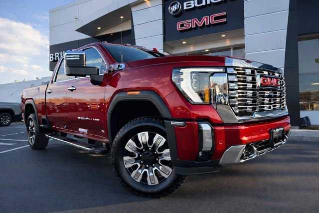Used 2024 GMC Sierra 2500 Denali w/ Denali Reserve Package image 4