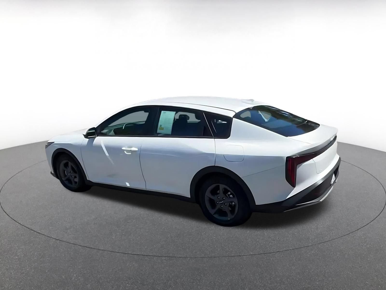 Used 2025 Kia K4 FWD image 11