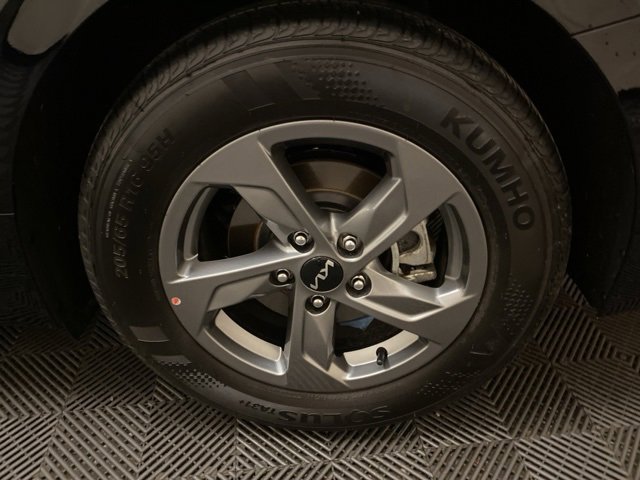 Used 2024 Kia K5 LXS image 21