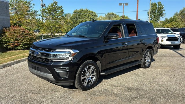 Used 2024 Ford Expedition Max Limited image 2