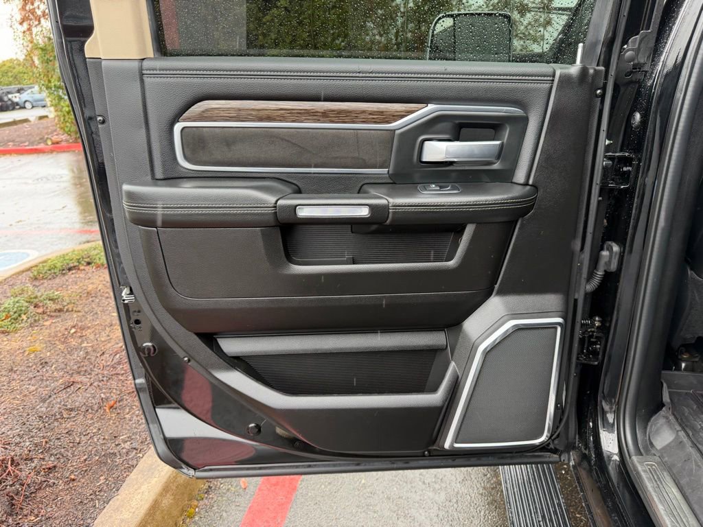 Used 2019 RAM 2500 Laramie image 31