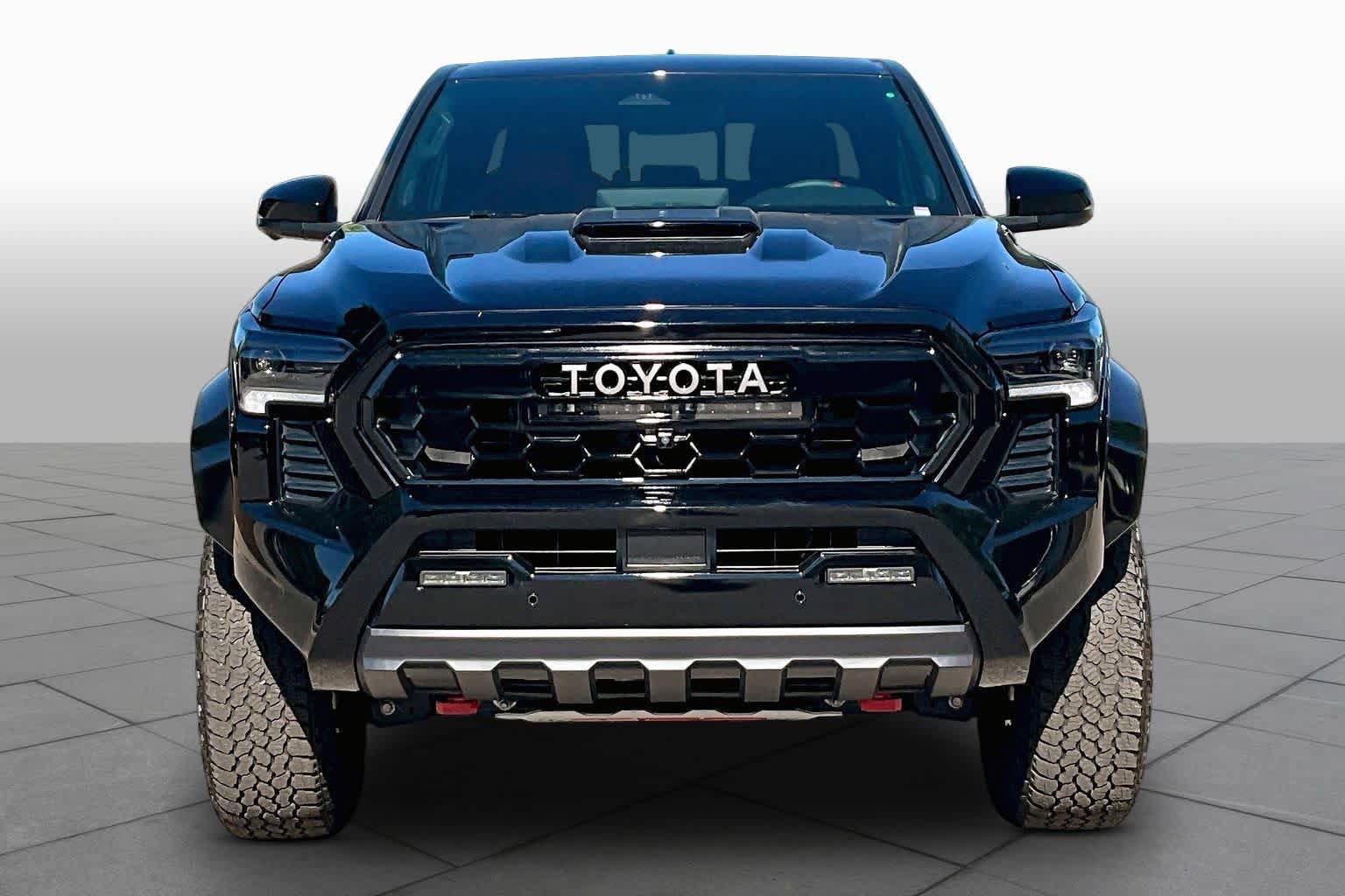Used 2025 Toyota Tacoma TRD Pro w/ Tow Tech Package AWD/4WD image 3