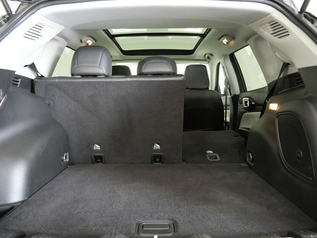 Used 2022 Jeep Compass Limited w/ Sun and Sound Group AWD/4WD image 27