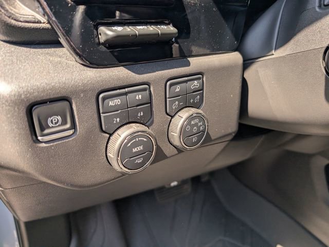 Used 2025 Chevrolet Silverado 1500 ZR2 w/ Technology Package image 17