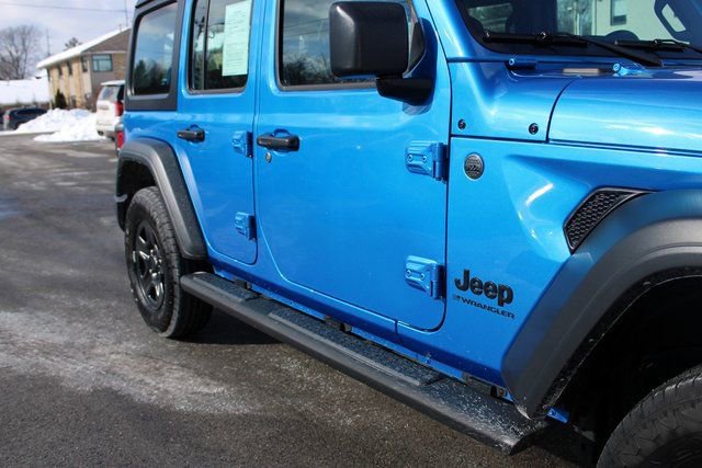 Used 2025 Jeep Wrangler Sport image 47