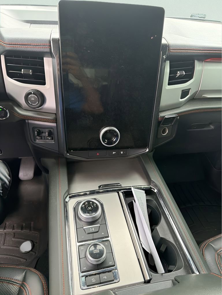 Used 2022 Ford Expedition Timberline image 8