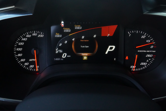 Used 2018 Chevrolet Corvette Grand Sport RWD image 15