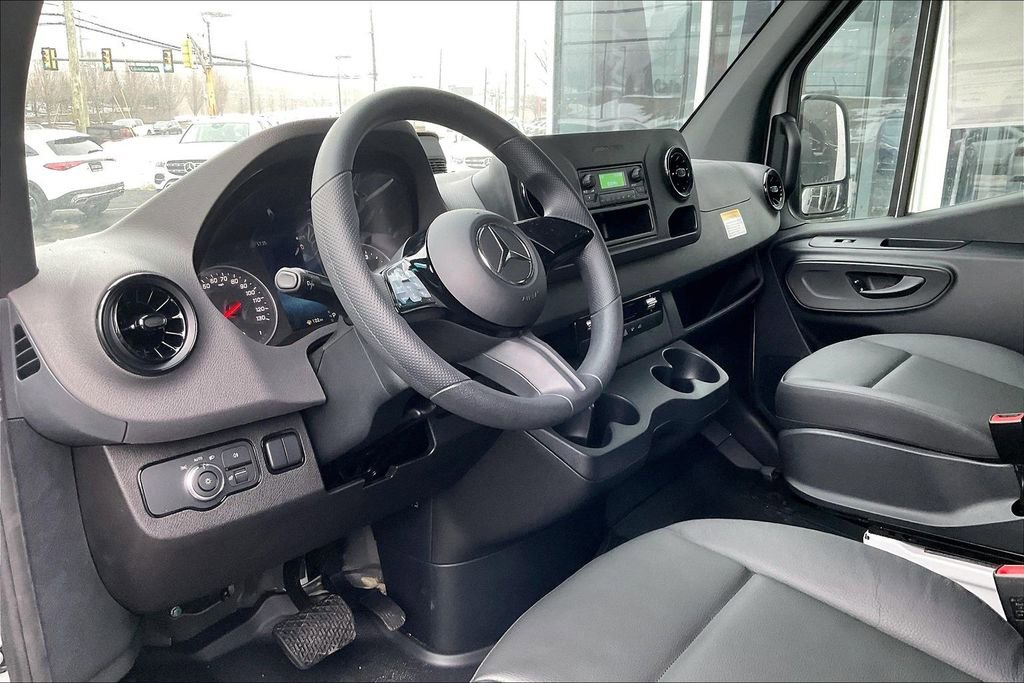 New 2025 Mercedes-Benz Sprinter 2500 image 6