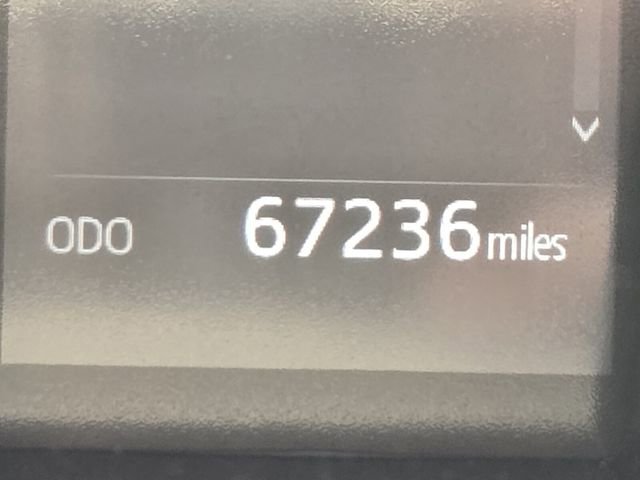 Used 2022 Toyota Camry SE image 29