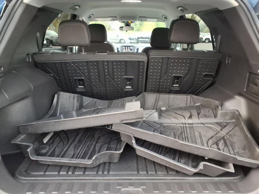 Certified 2024 Chevrolet Equinox LT w/ LPO, Floor Liner Package image 17