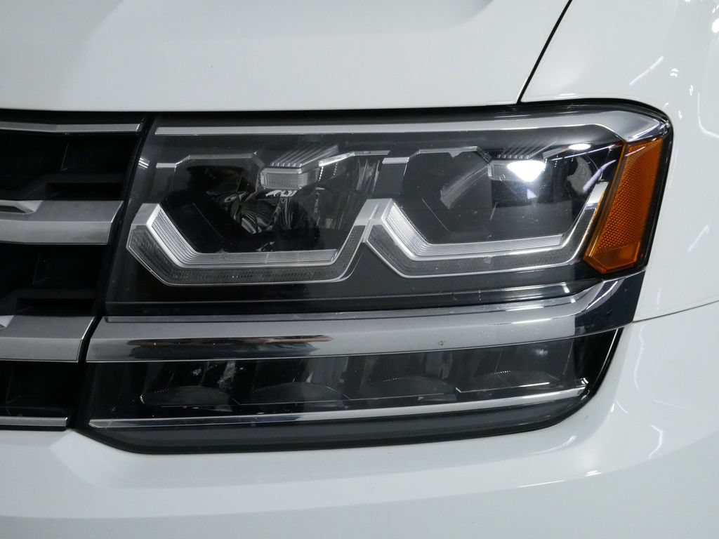 Used 2019 Volkswagen Atlas SEL R-Line AWD/4WD image 14