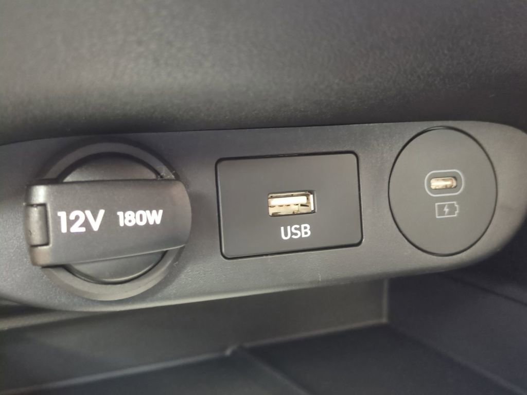 New 2026 Hyundai Elantra Limited image 26