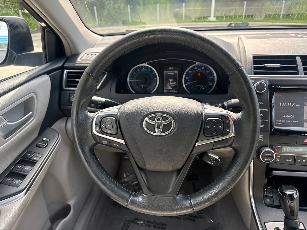 Used 2017 Toyota Camry XLE w/ Moonroof Package FWD image 19