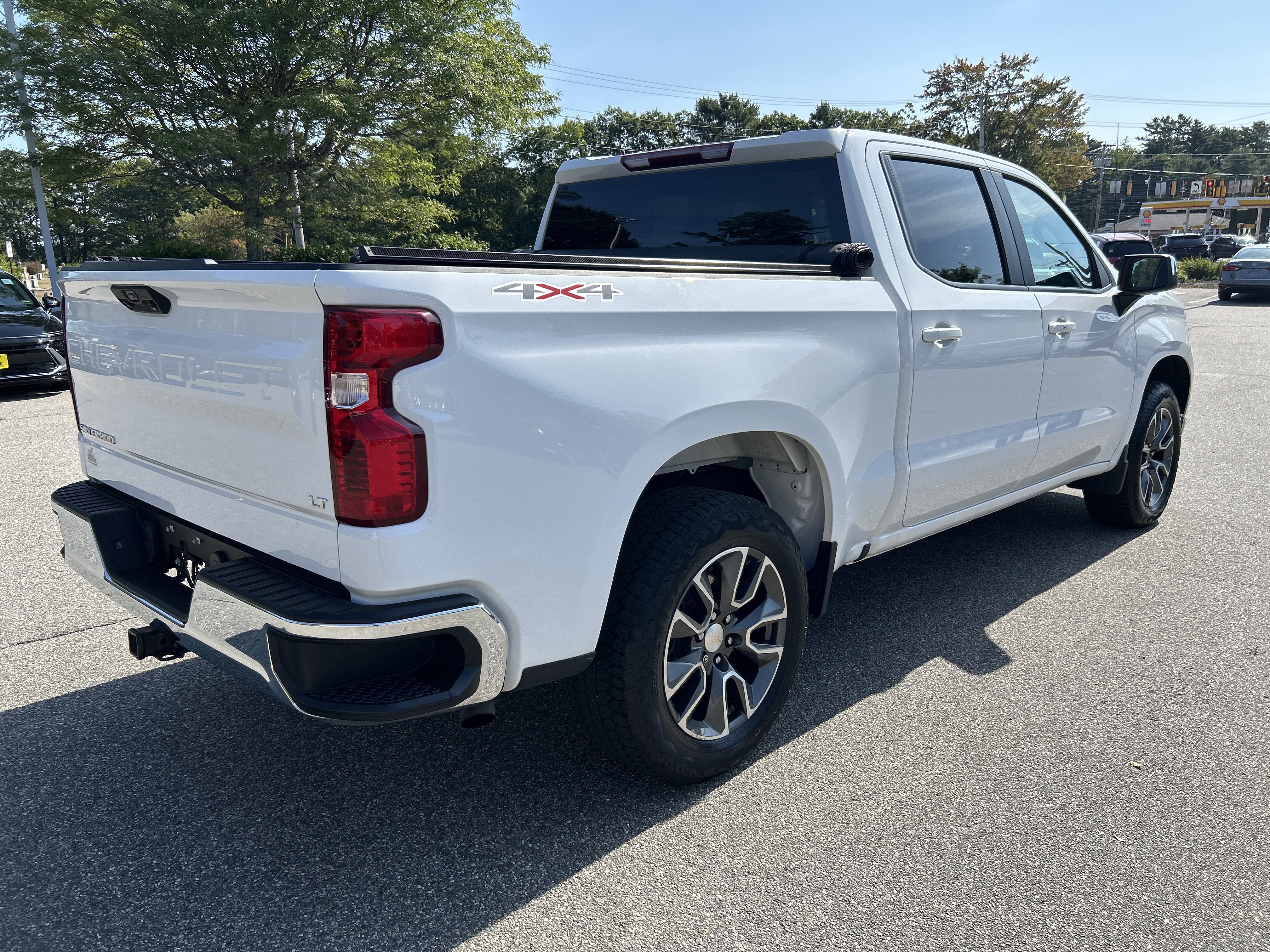 Used 2022 Chevrolet Silverado 1500 LT image 5
