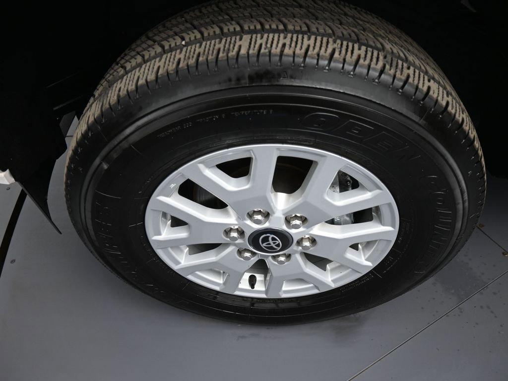 Certified 2024 Toyota Tacoma SR5 image 14