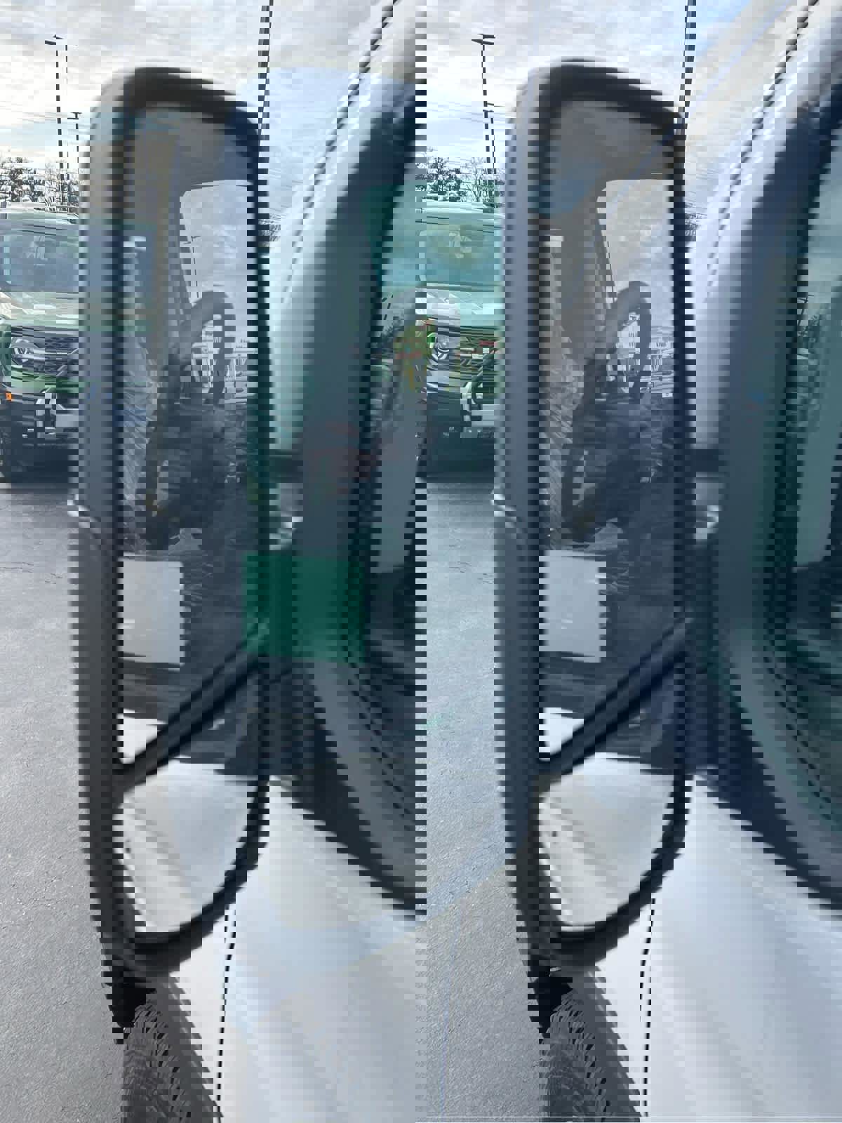 New 2026 Ford Transit 250 148 Medium Roof w/ Load Area Protection Package image 5