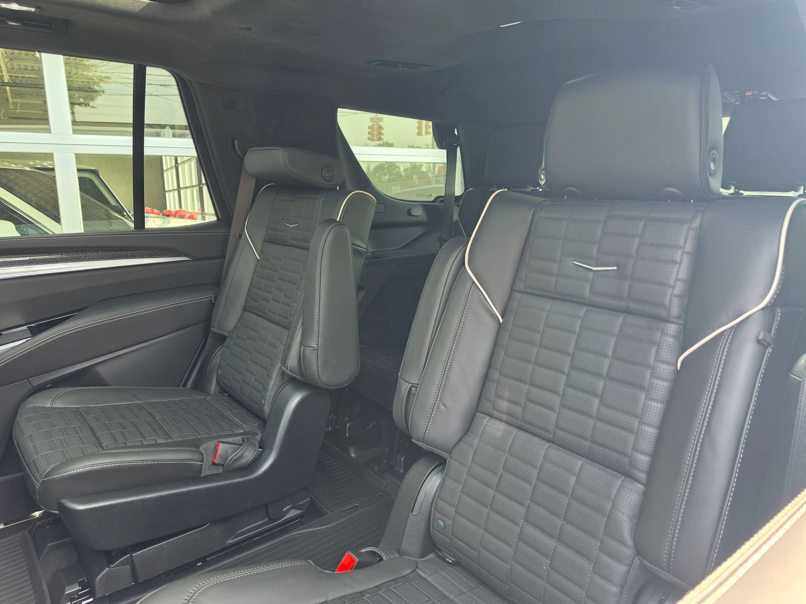Used 2026 Cadillac Escalade V w/ LPO, Floor Liner Package AWD/4WD image 9