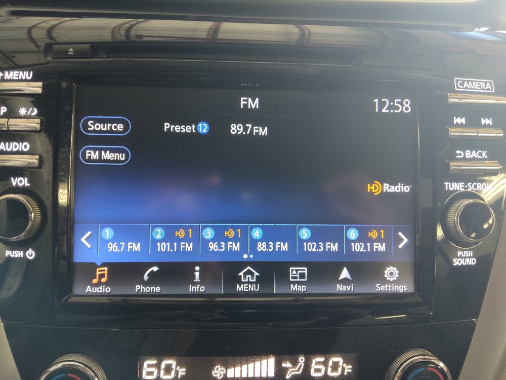 Used 2017 Nissan Murano Platinum w/ Platinum Technology Package FWD image 25
