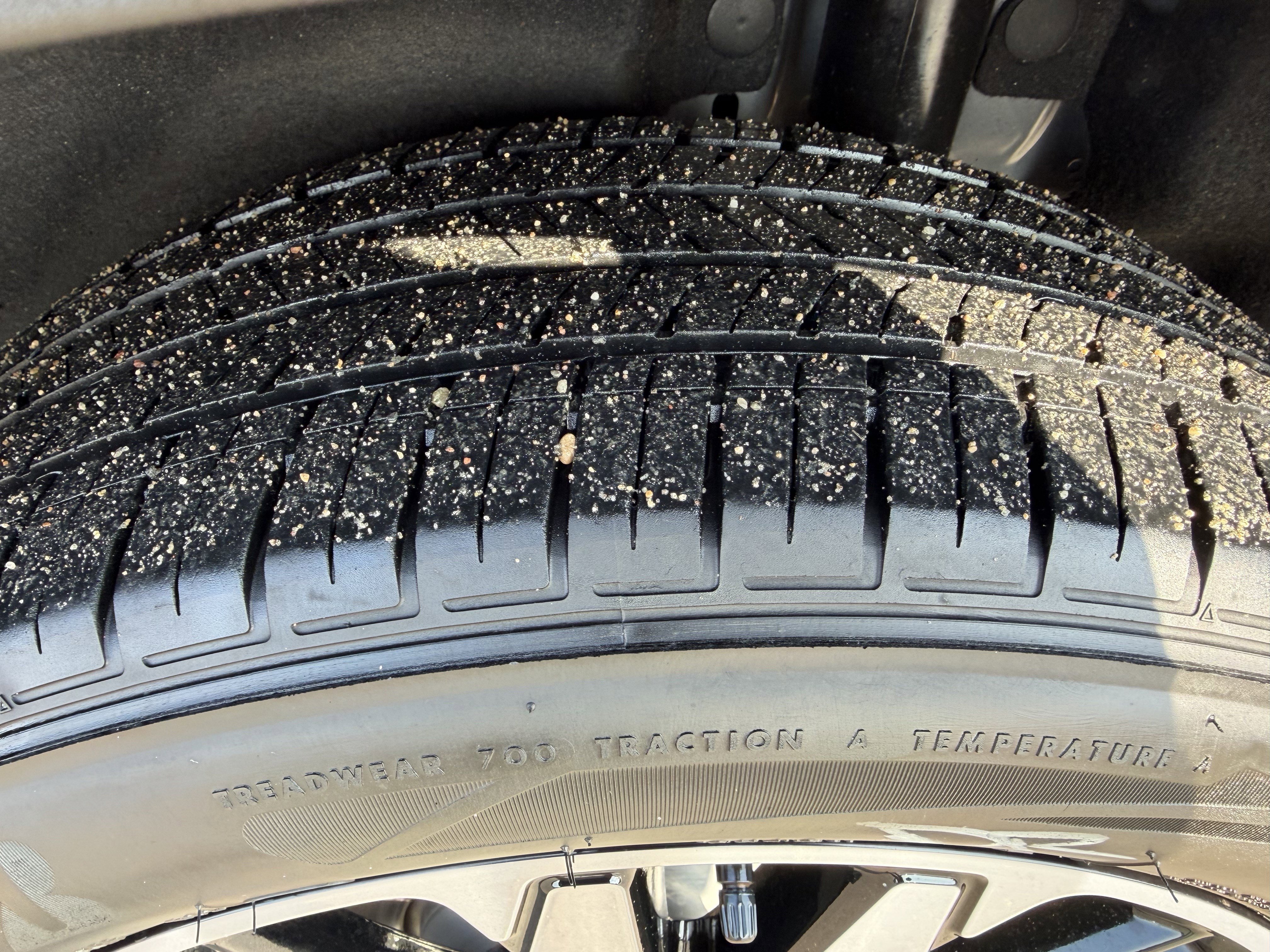 Certified 2022 Ford Escape SE w/ SE Sport Appearance Package image 21