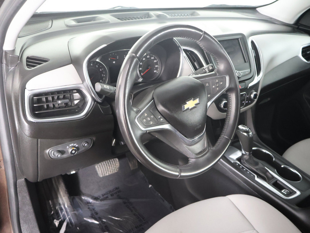 Used 2020 Chevrolet Equinox LT w/ Driver Convenience Package FWD image 26