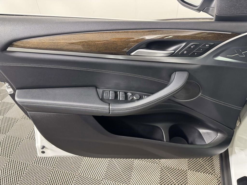 Used 2022 BMW X3 xDrive30i w/ Premium Package 2 image 17