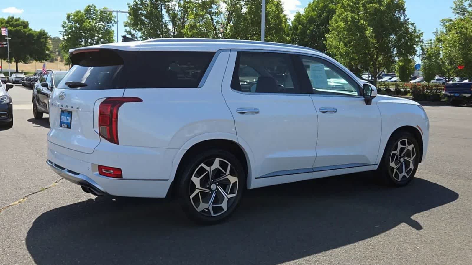 Used 2022 Hyundai Palisade Calligraphy w/ Cargo Package FWD image 8