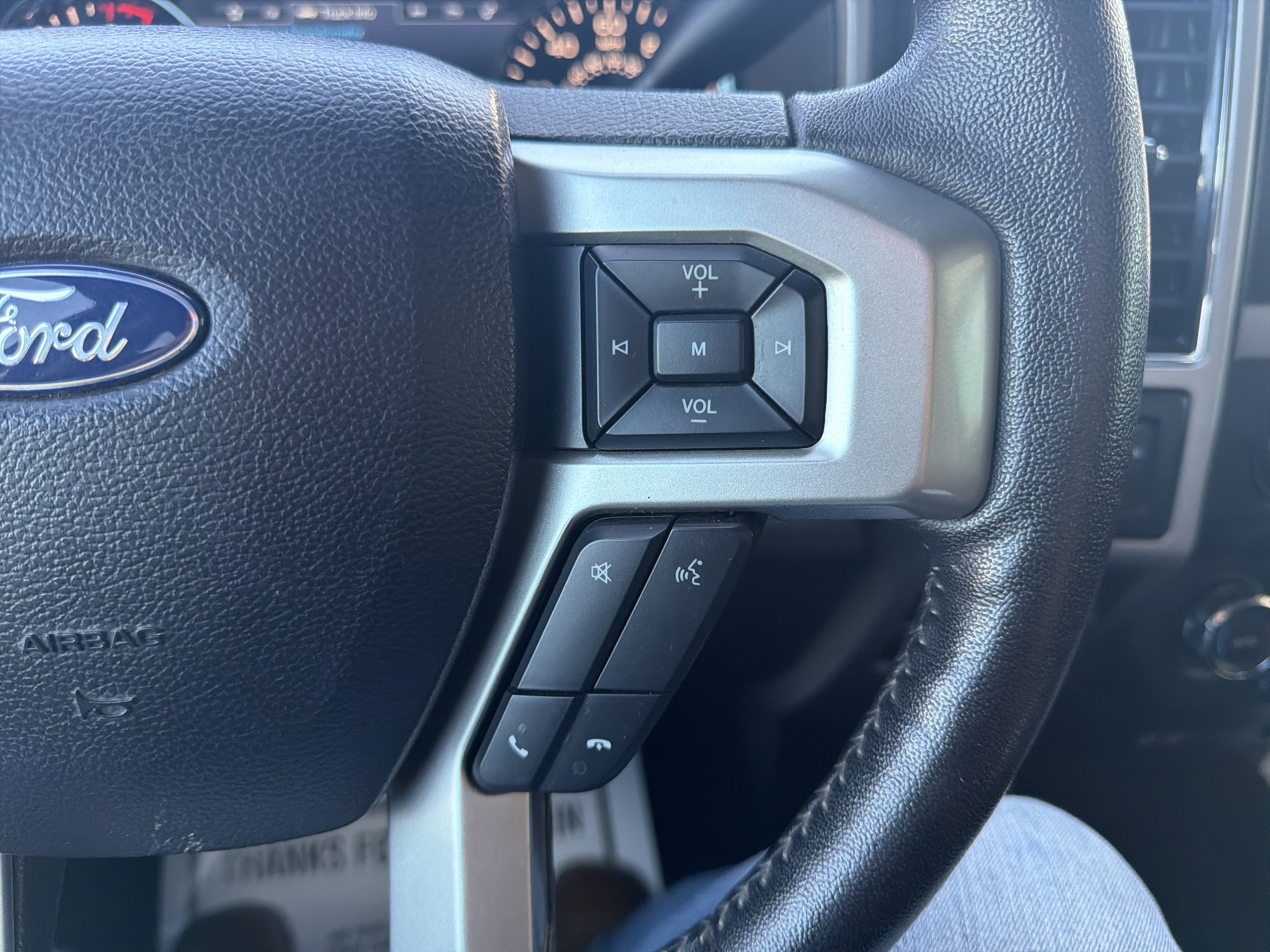 Used 2020 Ford F150 Lariat RWD image 18