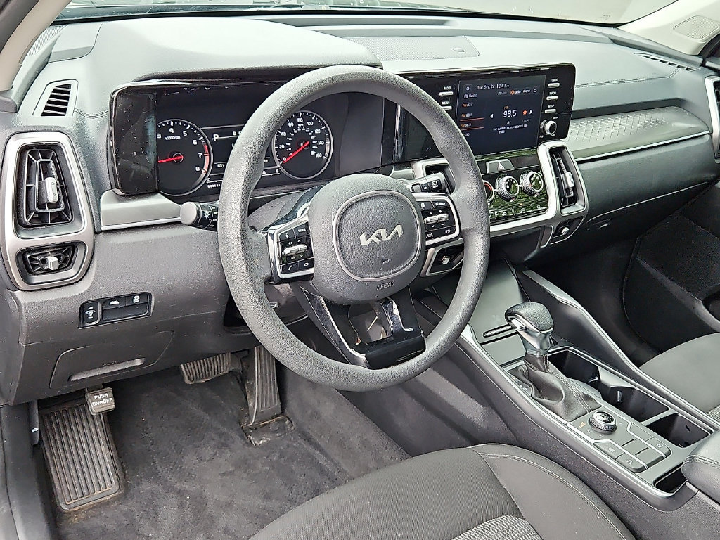 Used 2022 Kia Sorento LX AWD/4WD image 25